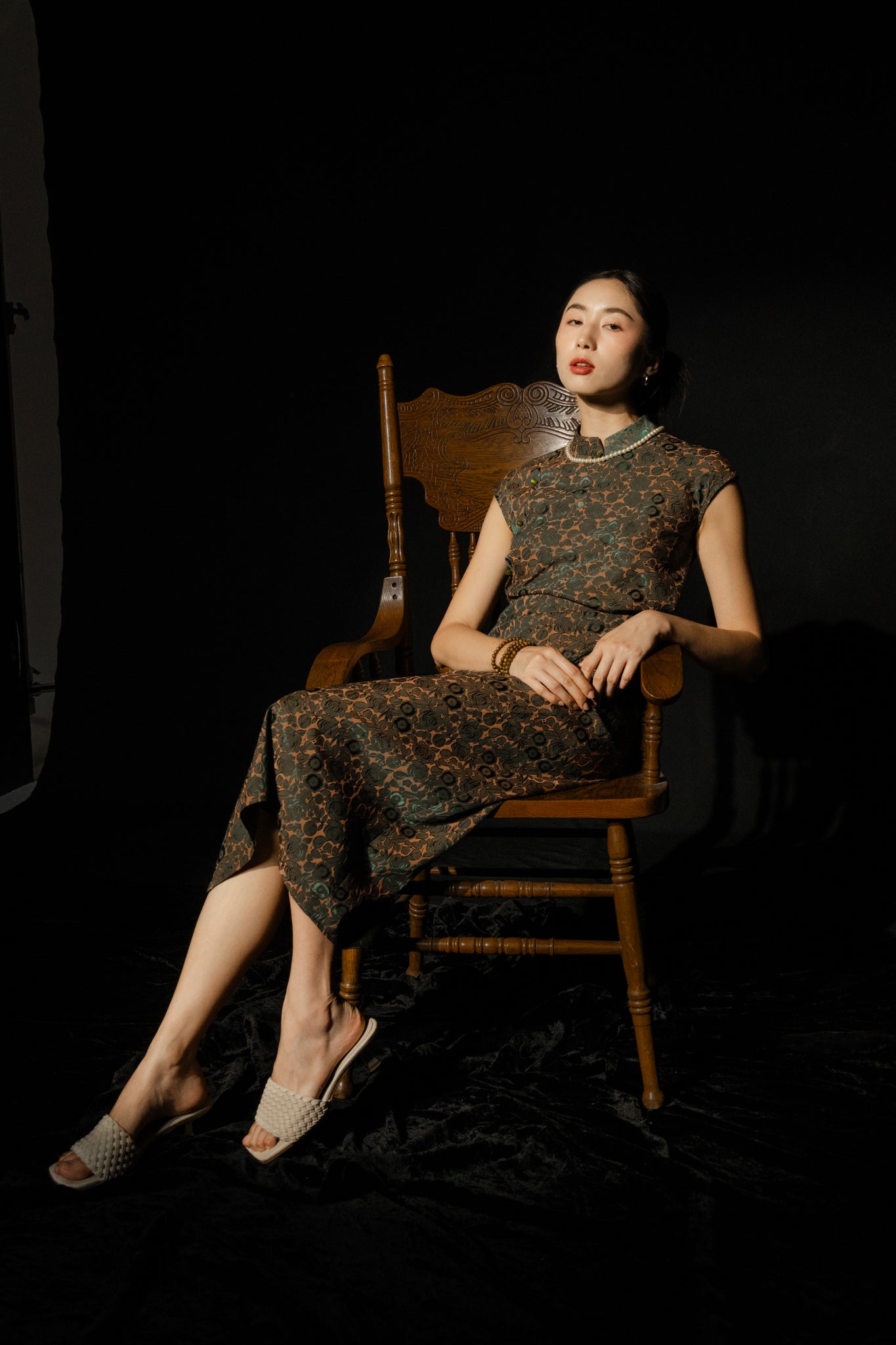 Mandarin Collar Qipao - Black