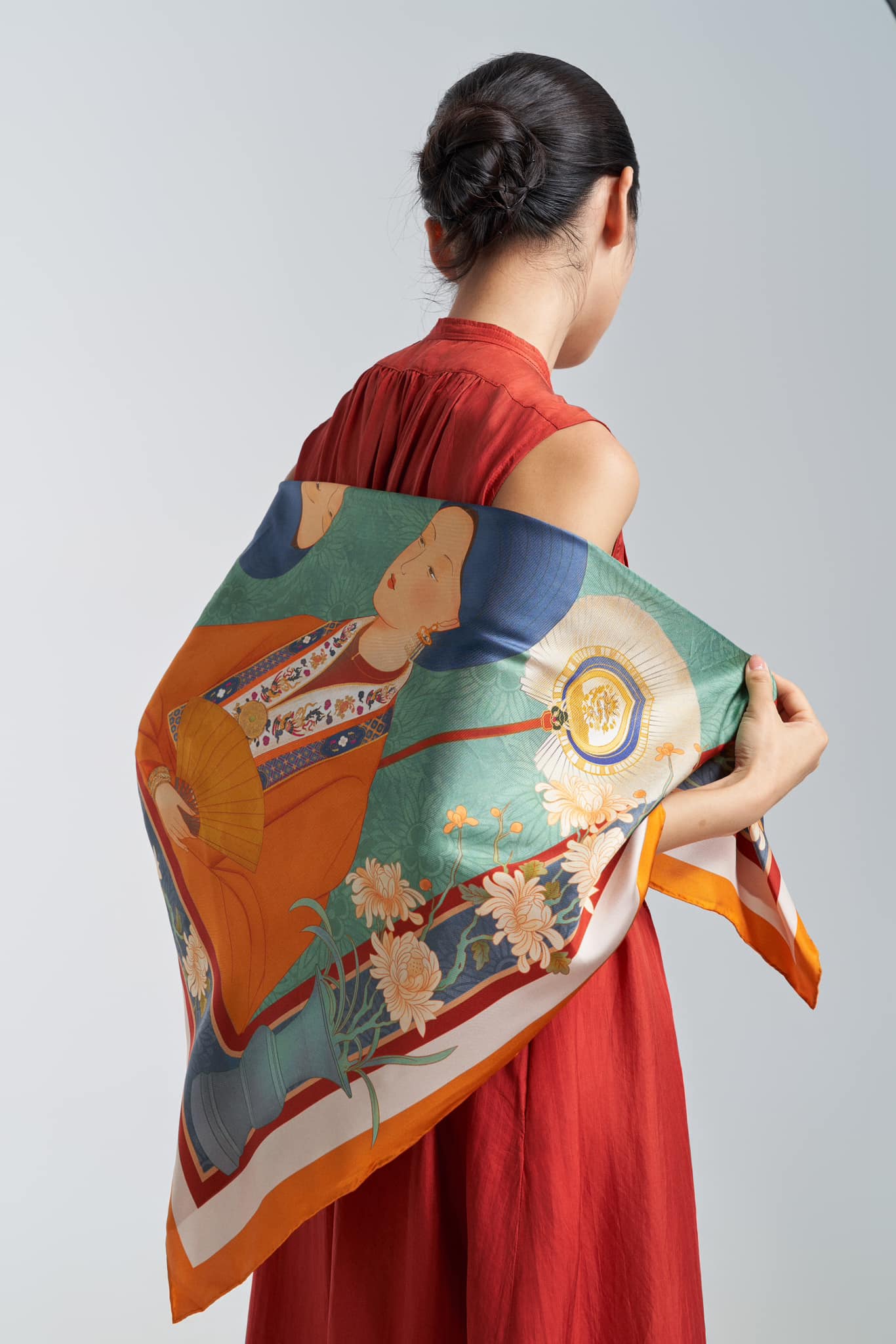 The Twin Phoenix Court Scarf