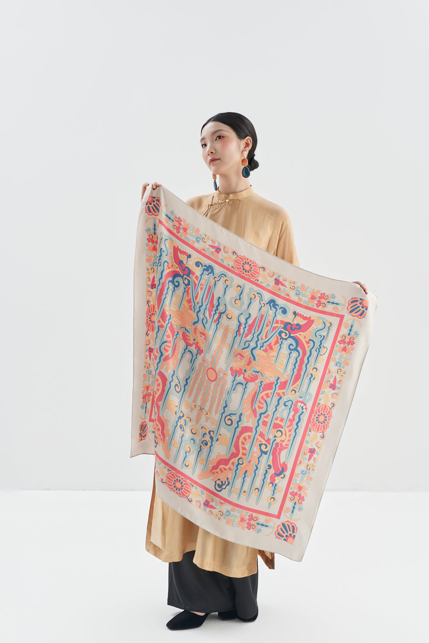 The Dragon Pearl silk scarf - Cream - Size 90x90
