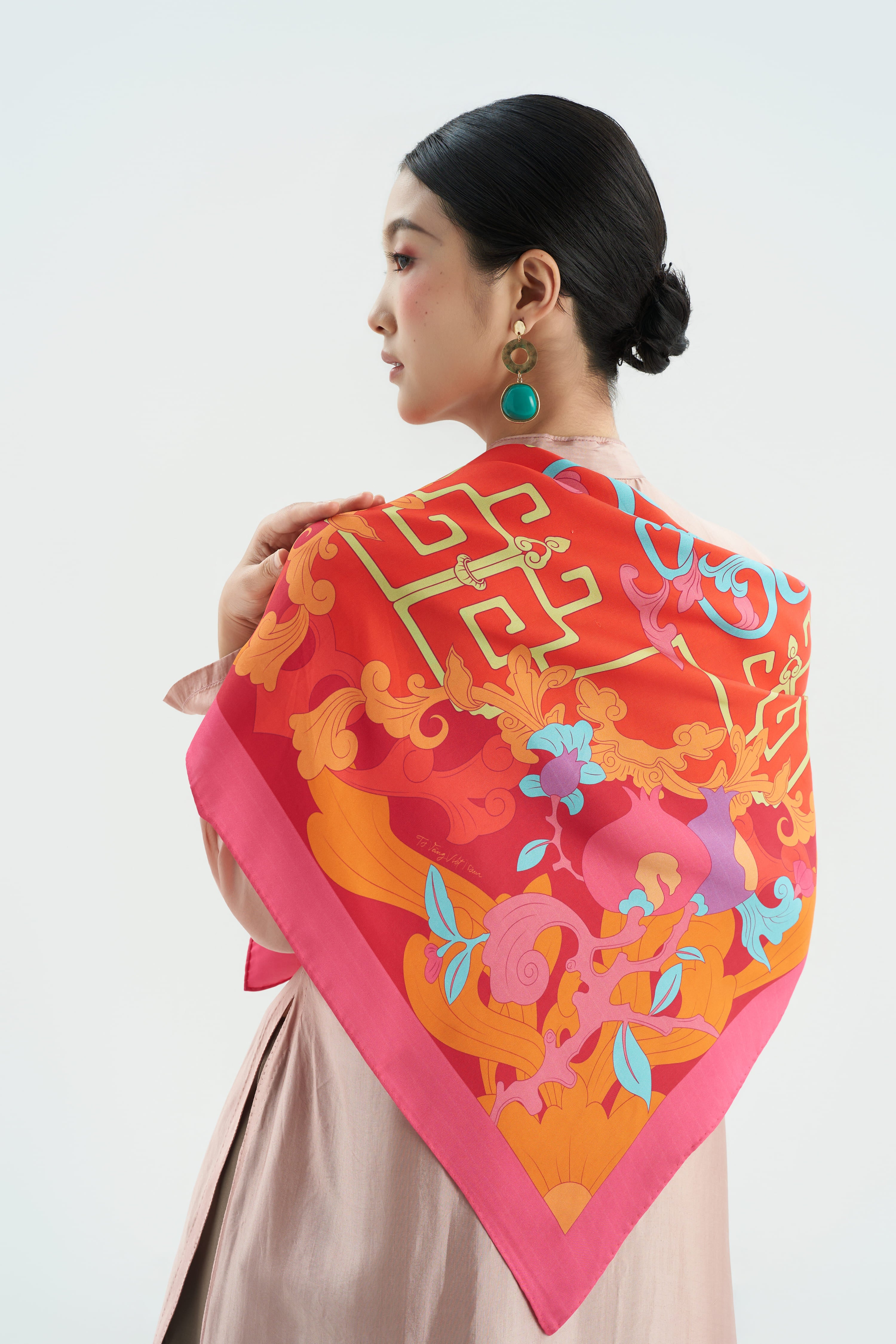 The Pomegranate Blossom Silk Scarf - Pink - Size 90x90